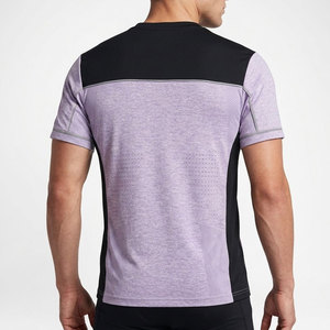 T-shirt de sport léger et respirant pour hommes actifs, idéal pour la gym, la course à pied, le fitness et les activités de plein air au quotidien. - Product Image 4