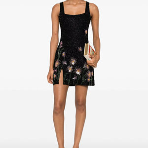 Robe d'été mini sur mesure de haute qualité pour femme, élégante robe de soirée brodée, antistatique et modeste pour les événements nocturnes - Product Image 1