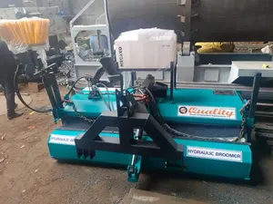 Máquina barredora de carreteras hidráulica de alta resistencia con escoba motorizada y funciones de control de polvo - Product Image 2