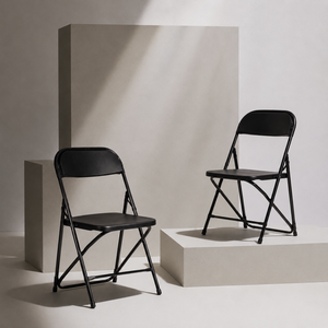 Chaise de jardin pliable légère et robuste en plastique noir pour usage extérieur - Idéale pour la maison, le bureau, l'hôtel et la ferme - Product Image 1
