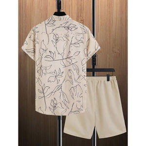 ชุดเสื้อเชิ้ตและกางเกงขาสั้นพิมพ์ลายสีเบจสำหรับผู้ชาย ชุดลำลองสำหรับวันหยุดพักผ่อนริมชายหาดในฤดูร้อน - Product Image 3