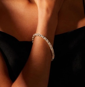 Pulsera de Diamantes Cultivados en Laboratorio con Corte Esmeralda, Oro Amarillo de 14K, Engaste de 4 Puntas, Joyería Fina de Lujo, Regalo de Aniversario - Product Image 2