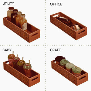Plateau en bois artisanal rustique Brownwood avec poignée et motif floral, finition lisse pour une présentation élégante lors des repas - Product Image 4