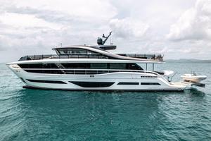 Modelo de Barco Personalizado de Madera de Cedro de 36 Pulgadas, British Princess X95 (Clase X), Pintado - Product Image 4