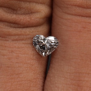 Diamant de laboratoire CVD 2,5 carats, taille cœur, F VVS2, certifié IGI, coupe excellente 3EX, fournisseur en gros pour acheteurs internationaux de diamants - Product Image 6