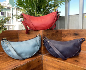 2024 nueva colección diseñador de tendencias bolso cruzado de cuero reciclado bolso de hombro de media luna de cuero colorido de moda para mujer - Product Image 4