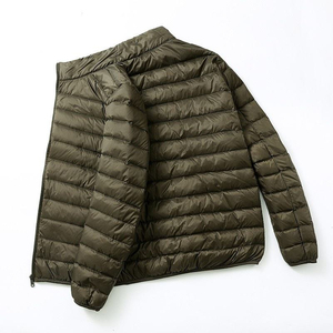 Veste matelassée pour homme, couleur vert olive, col montant, fermeture éclair, coupe-vent, rembourrage en polyester, manteau d'hiver décontracté - Product Image 1