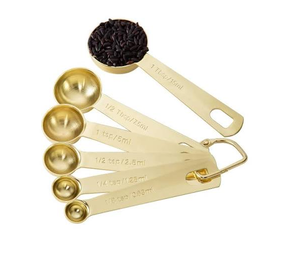 Juego de 4 cucharas medidoras de latón dorado con anillo, cucharas de latón de diseño personalizado, utensilios de cocina de metal dorado. - Product Image 3