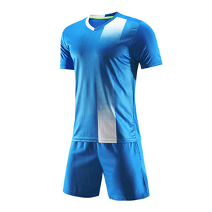 Venta al Por Mayor de Conjuntos de Camisetas de Fútbol Sublimables Personalizadas, 100% Poliéster, Secado Rápido, Cuello en V, Unisex, Manga Corta, Uniforme Azul a Rayas - Product Image 2