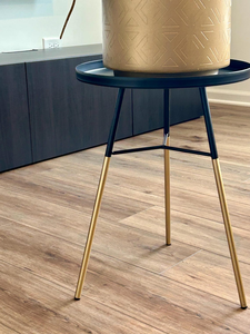 Mesa Auxiliar Redonda de Metal Negro con Patas Doradas, Mesa de Estilo Moderno y Minimalista para Sala de Estar, Dormitorio, Decoración Lateral del Sofá, Elegante - Product Image 5