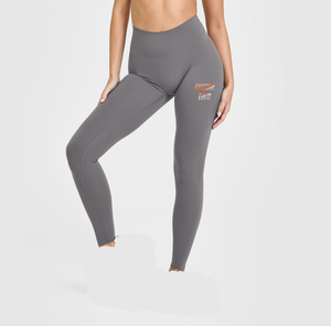 Leggings de yoga respirants à taille haute avec logo personnalisé de haute qualité, imprimé extensible dans quatre directions et taille élastique - Product Image 1