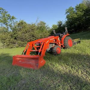 Tracteur compact Kubota L3902 de qualité supérieure, chargeur diesel, pelle rétrocaveuse pour usage agricole avec boîte de vitesses, moteur - Product Image 2