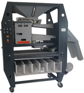 Calibrateur de coquille adapté aux noisettes et à la machine de craquage Machine de calibrage et de craquage de coquille de noisette | NUT-GR 250/500 - Product Image 1