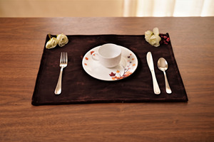 Set de table en velours marron, tapis de table doux, design classique, écologique, lavable, décoration de table de luxe, restaurant, hôtel, mariage - Product Image 3