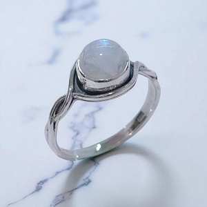 แหวนพลอยเทอร์ควอยซ์ทรงกลมธรรมชาติและแหวนพลอยมูนสโตนสีรุ้ง พร้อมแหวนเงินแท้ 925 ราคาขายส่ง เครื่องประดับเงิน - Product Image 2