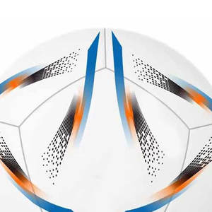 Ballon de football d'entraînement thermique léger personnalisé en gros, taille standard, avec logo imprimé par transfert thermique pour les sports d'équipe - Product Image 6