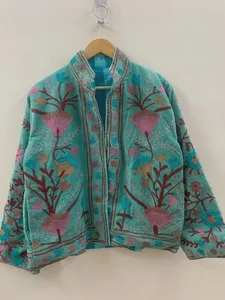 Chaqueta Unisex Reversible de Terciopelo de Algodón Azul Turquesa Hecha a Mano con Bordado Suzani Floral Transpirable - Product Image 4