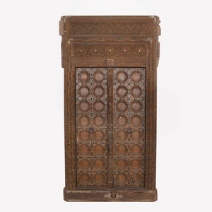 Puerta Decorativa de Madera con Marco Hecha a Mano por Haswani Handicrafts, Puerta de Madera Sólida Hecha a Mano - Product Image 1