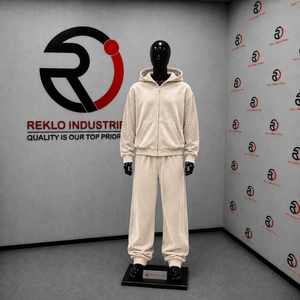 Conjunto de chándal de terciopelo beige para mujer, sudadera con capucha de cremallera completa y pantalones de pierna ancha, dos piezas, con pedrería, de lujo, estilo casual urbano, para correr - Product Image 3