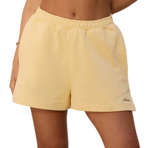 Shorts décontractés jaune clair pour femmes, coupe décontractée, shorts d'été, toucher doux, vêtements de style de vie, shorts confortables pour tous les jours - Product Image 6