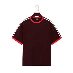 เสื้อยืดกีฬาผู้ชายพรีเมียม สกรีนโลโก้ทีมได้ แขนสั้น ระบายอากาศดี แฟชั่นเสื้อผ้ากีฬา - Product Image 2