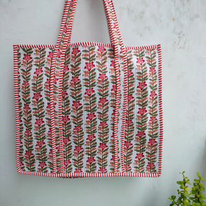 Bolso Tote Bohemio de Algodón Acolchado con Estampado Artesanal Indio, Bolso de Hombro de Lona Floral Jaipuri con Cremallera y Asas a Rayas - Product Image 4