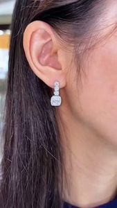 ต่างหูเพชรทรงคุชชั่น 1.00+1.00 กะรัต เพาะเลี้ยงในห้องปฏิบัติการ ประดับด้วยเพชรแบบ Halo: ต่างหูห้อยระย้าทองคำขาว 14K - Product Image 5