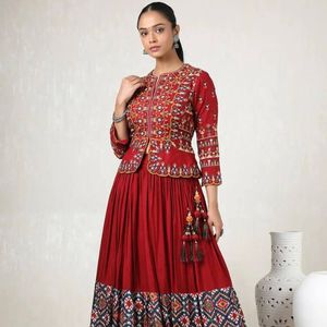 Conjunto de Lehenga Premium de Algodón Muselina con Estampado Digital y Bordado de Espejo Real, Elegante y de Alta Calidad, con Dupatta, para Navratri, de Royal Export - Product Image 2