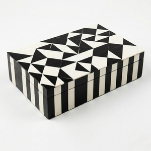 Boîte élégante en résine noire et crème avec motif géométrique, boîte de rangement décorative moderne faite à la main pour les essentiels de la coiffeuse - Product Image 6