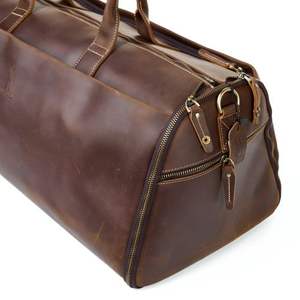 Nuevo bolso de viaje informal para hombre de cuero genuino, impermeable, en oferta en línea a bajo precio. - Product Image 5