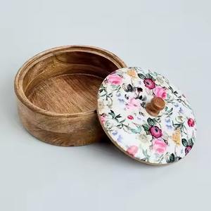 Boîte à chapati en bois émaillée imprimée, faite à la main, pour la conservation des rotis - Product Image 3