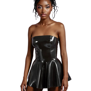 Robe mini noire en PU sans bretelles pour femme, coupe ajustée et évasée, plissée, sexy, pour soirée, été, décontractée - Product Image 2