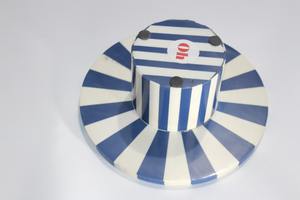 Soporte para Pastel de Madera con Cúpula Acrílica Transparente Resistente a Roturas, al Mejor Precio - Product Image 2