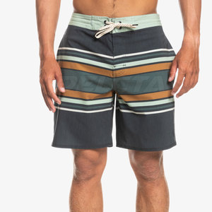 Shorts de bain de qualité supérieure en matériau durable, vêtements de plage de qualité, shorts de bain en vente - Product Image 2