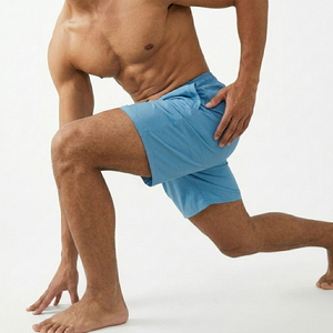 Shorts décontractés pour hommes, couleur unie, taille élastique, avec poches, tissu tissé, shorts d'entraînement pour hommes - Product Image 6