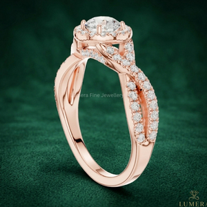 แหวนหมั้นเพชรทรงกลมแบบ Halo ได้รับการรับรองจาก IGI พร้อมวงแหวนแบบ Twisted Pavé ทองคำ 9K 10K 14K 18K สีโรสโกลด์ สำหรับผู้หญิง - Product Image 4