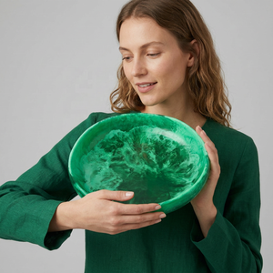 Bol de service décoratif en résine époxy polie, qualité alimentaire, couleur personnalisée, finition marbre, écologique, durable, en stock, compatible lave-vaisselle - Product Image 1