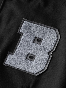 Veste universitaire unisexe noire, col montant, logo brodé, patch frontal, respirante, coupe-vent, style preppy, pour l'automne - Product Image 3