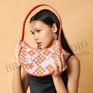 Nouvel Arrivage BRAZEAL STUDIO Sac à Main Pochette Épaule en Velours Tendance pour Femme avec Perles de Verre et Motif Géométrique - Product Image 2