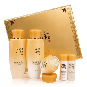 Ensemble de soins de la peau pour voyage, 3 pièces, par GAINBICHAEK Jin - Product Image 2
