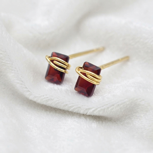 Ratnarachit Women's Minimalist Wire Wrapped Baguette Garnet <b>Stud</b> <b>Earrings</b> 6x4mm Gold Plated Sterling Silver Brass Gemstone - Product Image 2