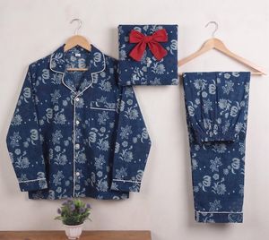 Conjunto de pijama con estampado floral para mujer, top de manga larga con cuello con muescas y pantalones con ribete en contraste, ropa de descanso, top de pijama con cuello con muescas - Product Image 2