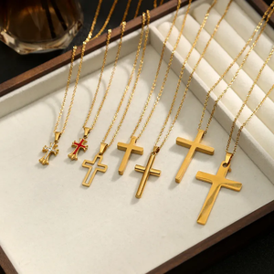 Collar Cruzado de Estilo Simple para Mujer con Baño de Oro Electroplacado e Incrustaciones de Diamantes de Imitación - Product Image 5