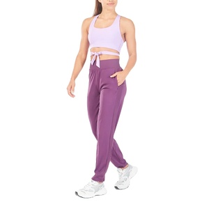 Pantalones de chándal acampanados personalizados para mujer, fabricante de proveedores OEM, ropa deportiva de moda, pantalones de Jogger acampanados con estampado de logotipo bordado - Product Image 1