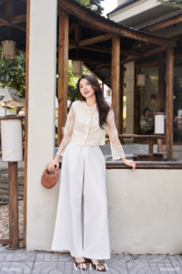 Women's Cream Lace Long Sleeve Bell Sleeve Blouse Crew Neck Sheer <b>Layer</b> Elegant Vintage Style Spring Summer <b>Top</b> GALI - Product Image 2