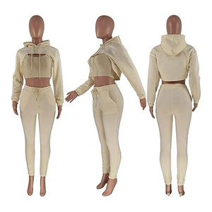 Ensemble de survêtement sexy 3 pièces pour femme : pull à manches longues, crop top à capuche, débardeur et pantalon long à cordon de serrage – Confort et style - Product Image 3