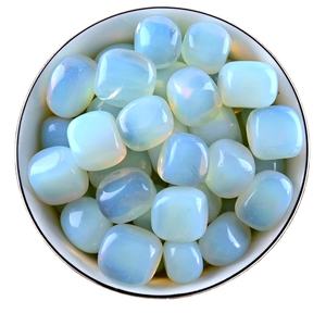 Vente en gros 30mm cristal d'opalite poli pierres de méditation Feng Shui pierres précieuses décoratives sculptées pour la décoration de la maison - Product Image 1