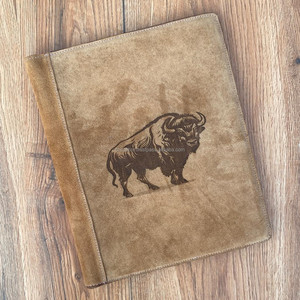 Carpeta de archivos de cartera de negocios grabada con láser de cuero de gamuza personalizada de alta calidad carpetas de documentos A4 con tarjeteros - Product Image 2