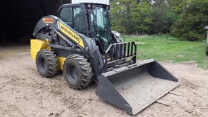 Cargadora de Ruedas Diesel New Holland L328, Minicargadora con Pluma Súper Extendible, Equipo de Construcción - Product Image 2