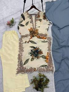 Kurti en mousseline imprimée élégante avec broderie et dentelle, palazzo et dupatta en georgette – Ensemble pour tous les jours et les fêtes - Product Image 3